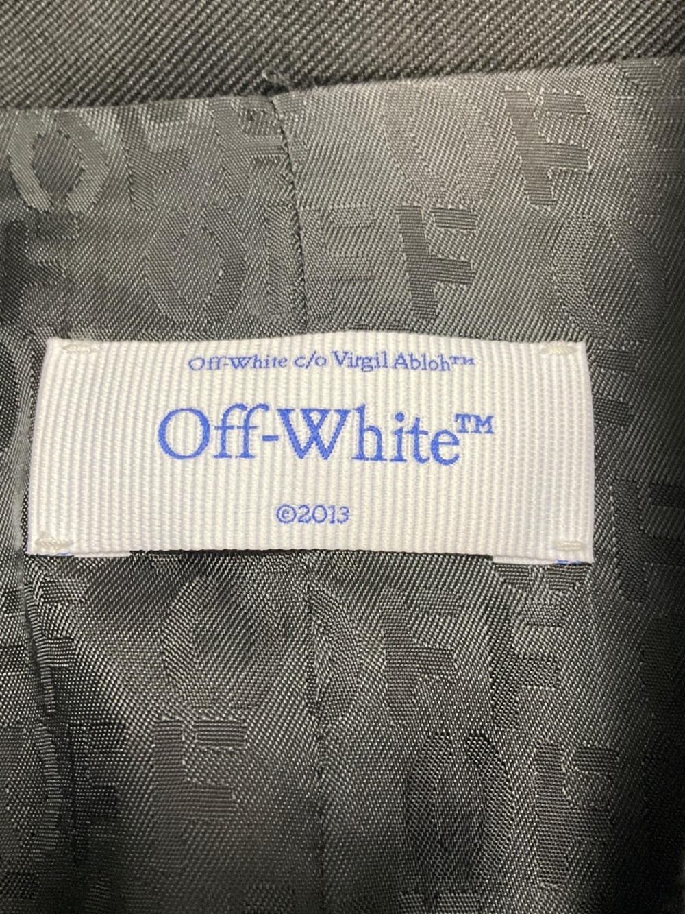 OFF-WHITE BLACK SINGLE BREASTED CRYSTAL EMBELLISHED WOOL BLAZER - Picture 4 of 5